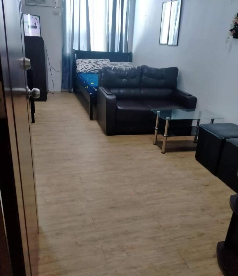 Room In Alabang Манила Экстерьер фото